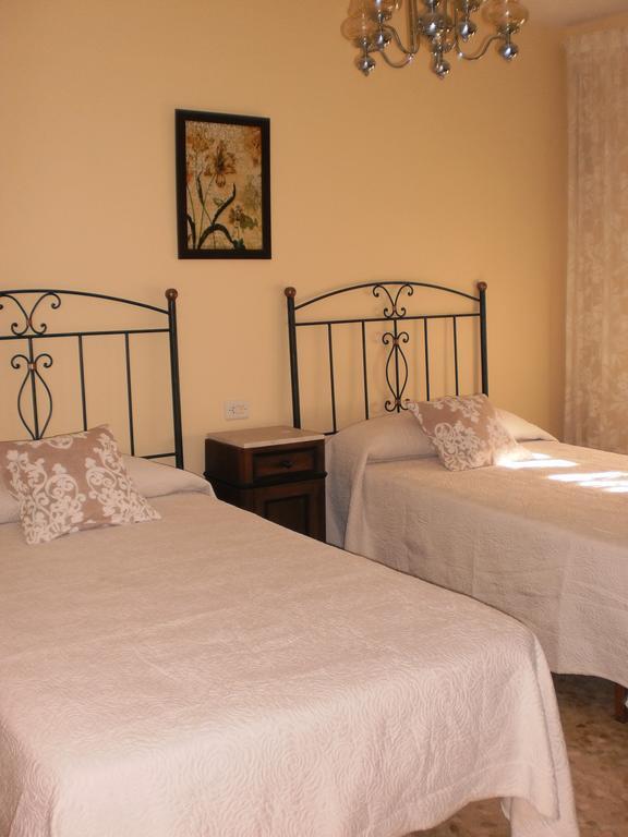 Casa Los Olivos Grávalos Стая снимка